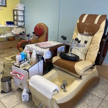 Spa Nails - Nail Salons Near Me - Cuba, Missouri