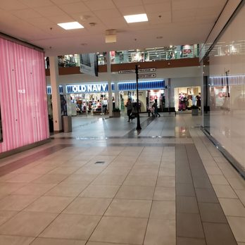 Willowbrook Mall - Shopping Centers Near Me - Wayne, New Jersey