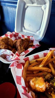 Riko's Kickin Chickin by null