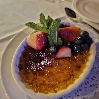 Tony’s at the J House - Creme brulee - Italian Near Me - Riverside, Connecticut Tony’s at the J House - Creme brulee - Italian Near Me - Riverside, Connecticut