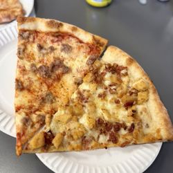 Ringwood Pizza - Sausage and chicken bacon ranch slices