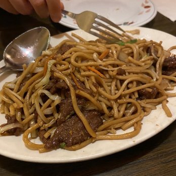 Golden Fu Wah - Beef chow mein - Chinese Near Me - Soquel, California Golden Fu Wah - Beef chow mein - Chinese Near Me - Soquel, California