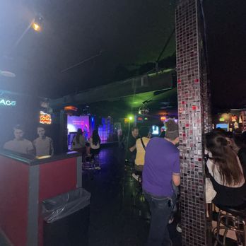 Retro Junkie - Karaoke on wed night - Cocktail Bars Near Me - Walnut Creek, California Retro Junkie - Karaoke on wed night - Cocktail Bars Near Me - Walnut Creek, California