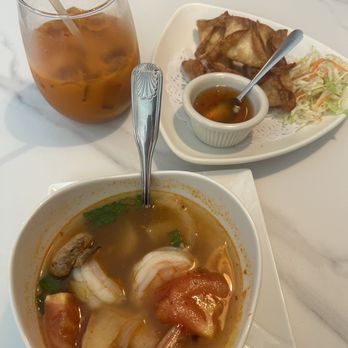 Spoon Thai Kitchen - Thai tea, Tom yum shrimp, crab Ragoons - Thai Near Me - San Diego, California Spoon Thai Kitchen - Thai tea, Tom yum shrimp, crab Ragoons - Thai Near Me - San Diego, California