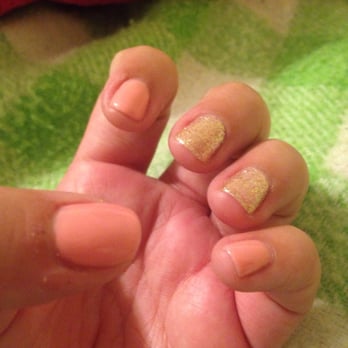 Hands and Feet Nail Spa - they did exactly what I wanted & the gold nails actually sparkle a lot - Nail Salons Near Me - Carson, California