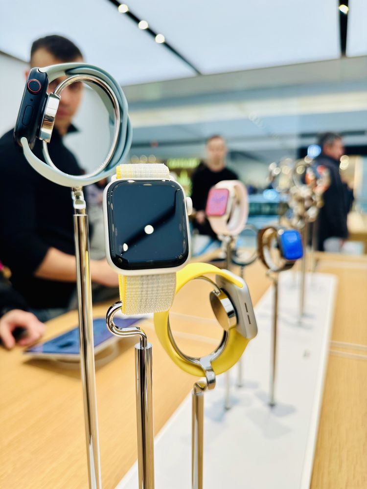 APPLE WOODFIELD Updated September 2024 62 Photos & 246 Reviews