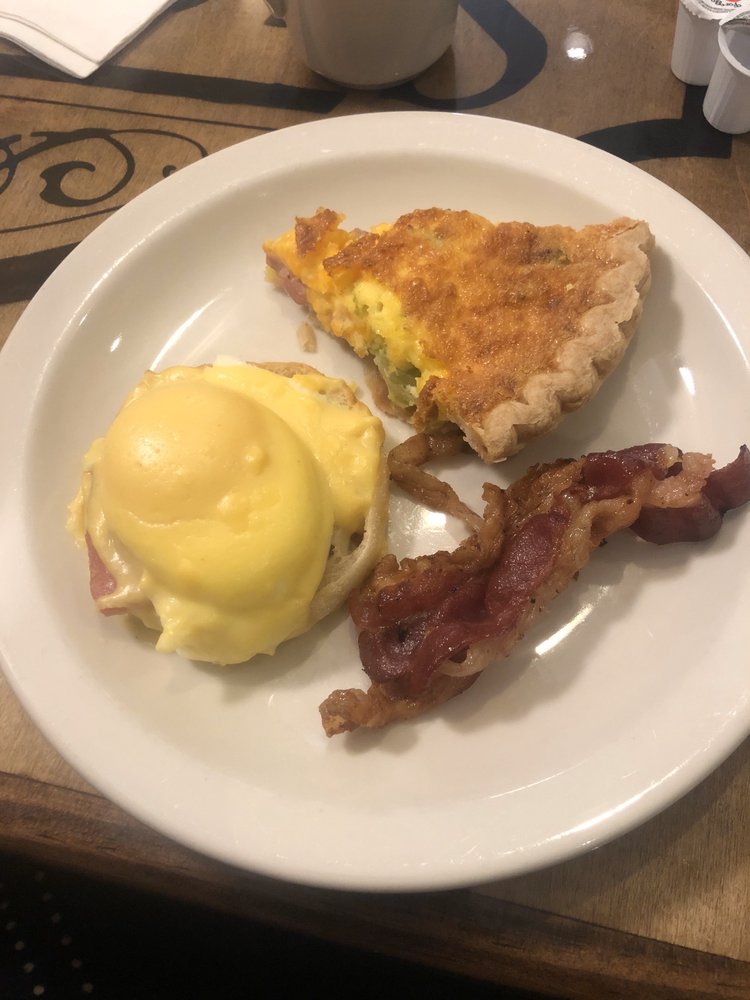 SUGARCREEK RESTAURANT 44 Photos & 80 Reviews 5196 Detroit Rd