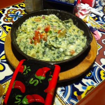 Chili's - Spunach and artichoke dip - American Near Me - Las Vegas, Nevada