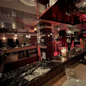 Restaurant Fleurs et Cadeaux - Great ambiance - Japanese Near Me - Montreal, Quebec
