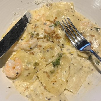 JOEY Bellevue - Ravioli shrimp - New American Near Me - Bellevue, Washington