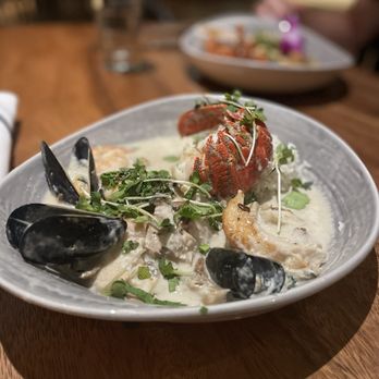 Duke's La Jolla - Seafood hot pot $37 - New American Near Me - La Jolla, California Duke's La Jolla - Seafood hot pot $37 - New American Near Me - La Jolla, California