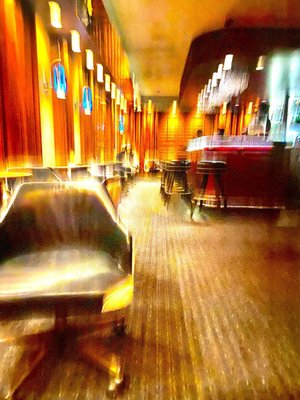 Lily’s Bar by null