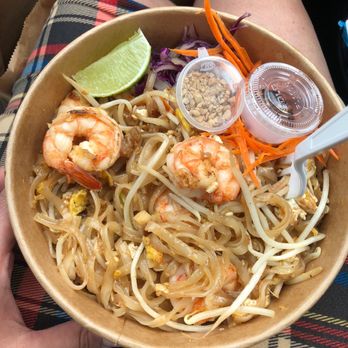 Dancing Spoons - Shrimp Pad Thai. Easy to eat in the car during lunch. Serving is very generous. Delicious - Thai Near Me - San Gabriel, California