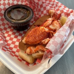 Lobster Dogs - Lobster roll