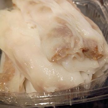 Golden Daisy Restaurant - Beef rice rolls (filling was a bit inconsistent) - Dim Sum Near Me - Tukwila, Washington Golden Daisy Restaurant - Beef rice rolls (filling was a bit inconsistent) - Dim Sum Near Me - Tukwila, Washington