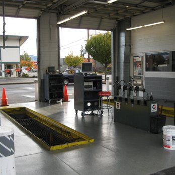 Springfield Express Lube - Oil Change Stations Near Me - Springfield, Oregon