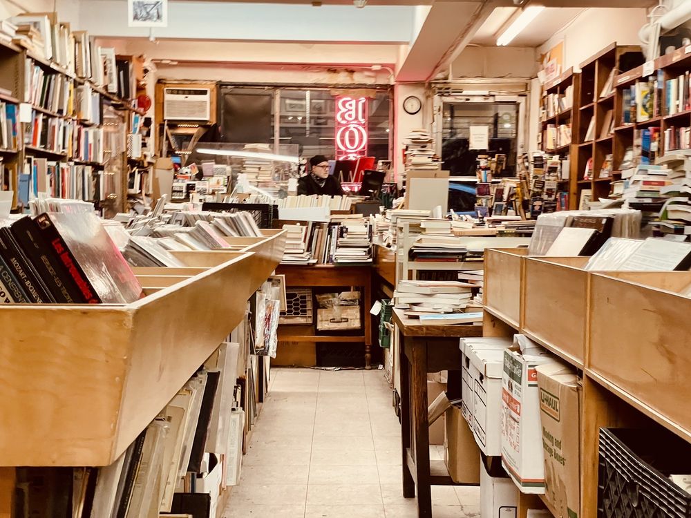 MERCER STREET BOOKS & RECORDS Updated September 2024 23 Photos & 48