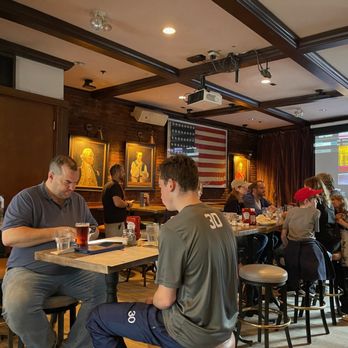 The Bell In Hand - Lounges Near Me - Boston, Massachusetts