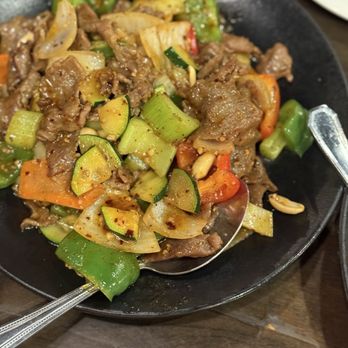 Jun Dynasty Chinese Restaurant - Beef Kung Pao Beef 宫保牛肉 - Szechuan Near Me - Tucson, Arizona Jun Dynasty Chinese Restaurant - Beef Kung Pao Beef 宫保牛肉 - Szechuan Near Me - Tucson, Arizona
