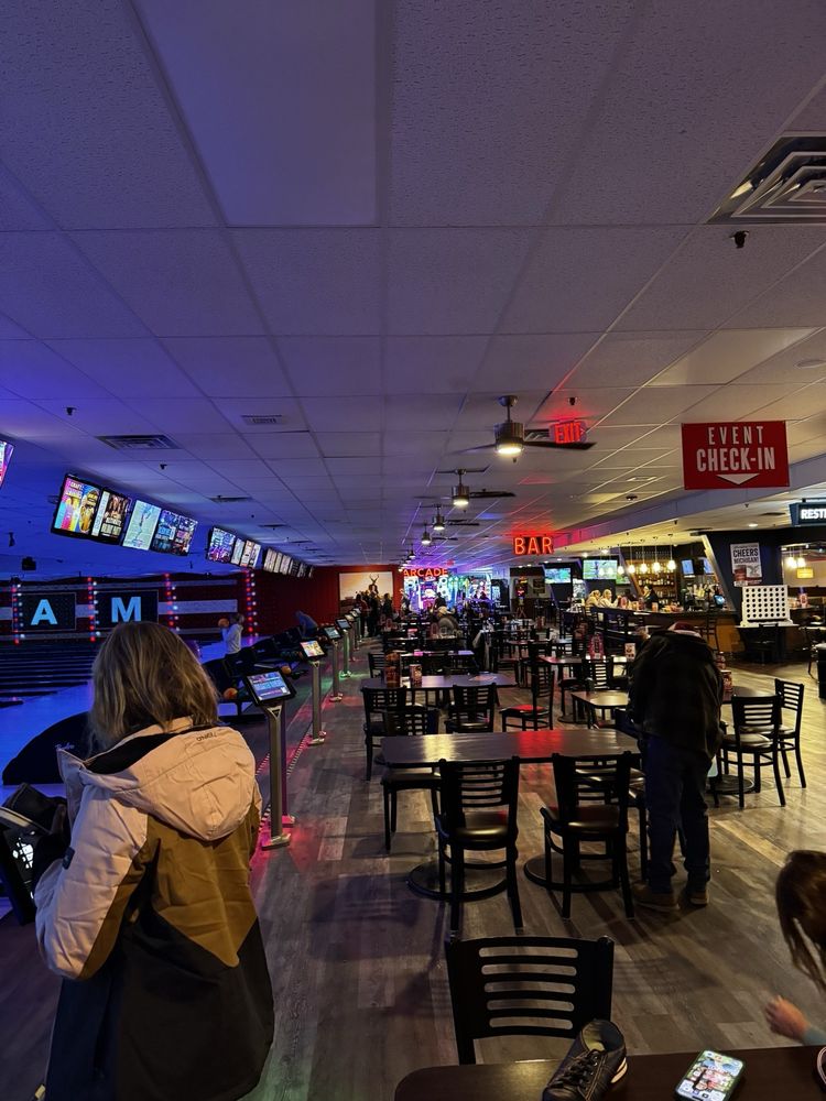 Social spots from Bam Entertainment Center