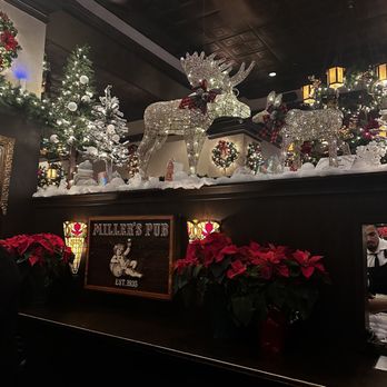 Miller's Pub - American Near Me - Chicago, Illinois Miller's Pub - American Near Me - Chicago, Illinois