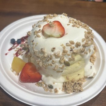 Motto Tea Cafe - Desserts Near Me - Pasadena, California