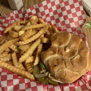 Levee Commissary - Hamburger and fries - American Near Me - Tunica, Mississippi