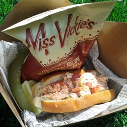 Lobster Roll with Chips and Pickle Lobster Roll with Chips and Pickle