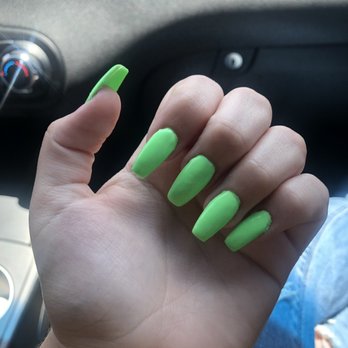 Champagne Nails - Nail Salons Near Me - San Marcos, California