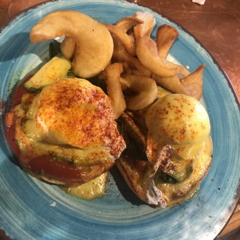 Toast - Milwaukee - Eggs Benedict - Breakfast & Brunch Near Me - Milwaukee, Wisconsin Toast - Milwaukee - Eggs Benedict - Breakfast & Brunch Near Me - Milwaukee, Wisconsin