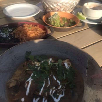 Mole Mexican Kitchen - Guacamole, Pollo with mushroom sauce - Mexican Near Me - Sedona, Arizona Mole Mexican Kitchen - Guacamole, Pollo with mushroom sauce - Mexican Near Me - Sedona, Arizona