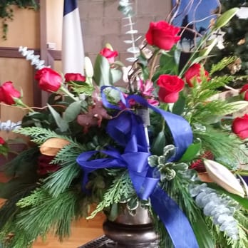 Designworks Florals - Lovely memorial arrangement. - Florists Near Me - Lakeside, California