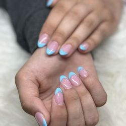 Clive Nails