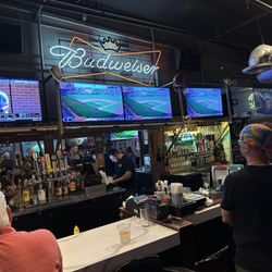 Daily's Sports Grill
