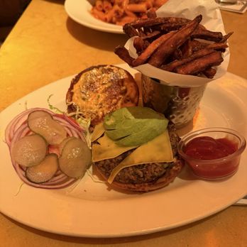 The Cheesecake Factory - Veggie Burger - Desserts Near Me - Minnetonka, Minnesota