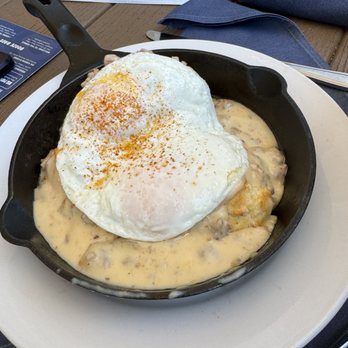 Hash Kitchen - Biscuit and gravy - New American Near Me - Gilbert, Arizona Hash Kitchen - Biscuit and gravy - New American Near Me - Gilbert, Arizona