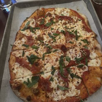 Vin 909 - New American Near Me - Annapolis, Maryland