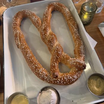 Hollow Pines - Jumbo Pretzel - Seafood Near Me - West Creek, New Jersey