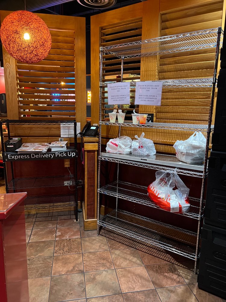 Red Robin Gourmet Burgers and Brews