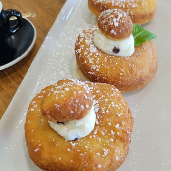 Hash Kitchen - Cannoli donuts - Breakfast & Brunch Near Me - Scottsdale, Arizona Hash Kitchen - Cannoli donuts - Breakfast & Brunch Near Me - Scottsdale, Arizona