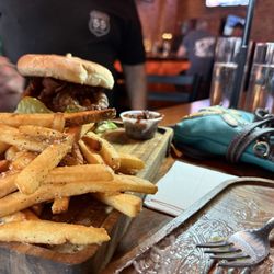 North 55 Social - Burger