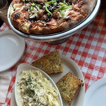 Gianni's Pizza - Italian Near Me - Monterey, California Gianni's Pizza - Italian Near Me - Monterey, California