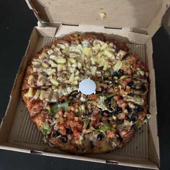 Mountain Mike's Pizza - Pineapple Chicken Luau - Pizza Near Me - Perris, California