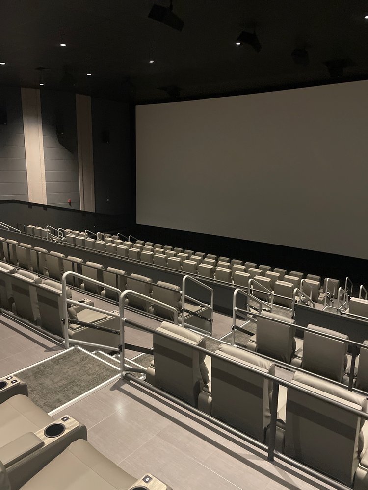 THE MAJESTIC 7 15 Photos & 16 Reviews Cinema 81 Arsenal Yards