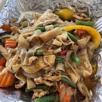 Thai Food by Pranee - Pad kee mao - Thai Near Me - Hana, Hawaii Thai Food by Pranee - Pad kee mao - Thai Near Me - Hana, Hawaii