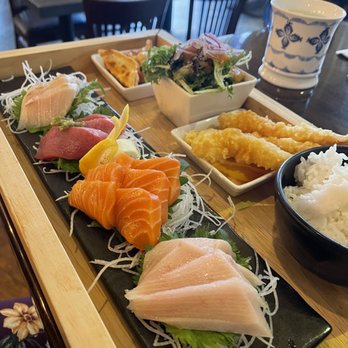 San Clemente Sushi Company - Sashimi bento box - Sushi Bars Near Me - San Clemente, California