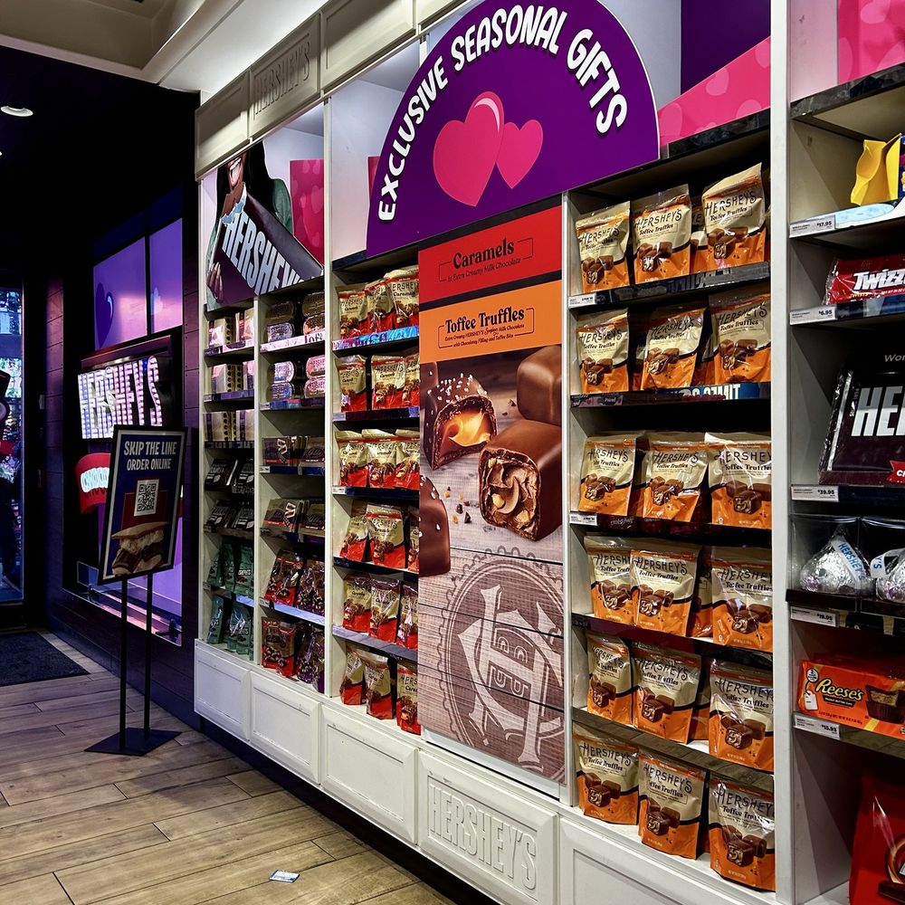 Hershey’s Chocolate World - Chocolatiers & Shops Near Me - New York, New York Hershey’s Chocolate World - Chocolatiers & Shops Near Me - New York, New York
