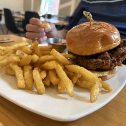 HighGrain Brewing Co - Chicken sandwich