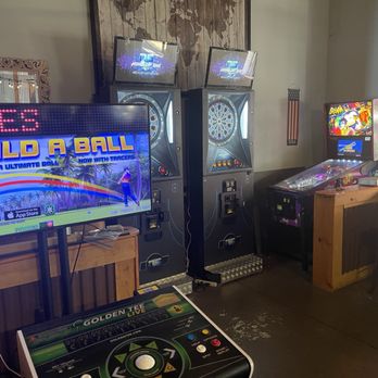 Rail Hop'n Brewing - Golf and dartboards - Breweries Near Me - Auburn, Washington Rail Hop'n Brewing - Golf and dartboards - Breweries Near Me - Auburn, Washington