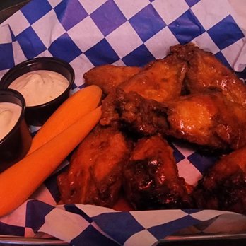 Murray's Saloon & Eatery - Karaoke Near Me - Big Bear Lake, California